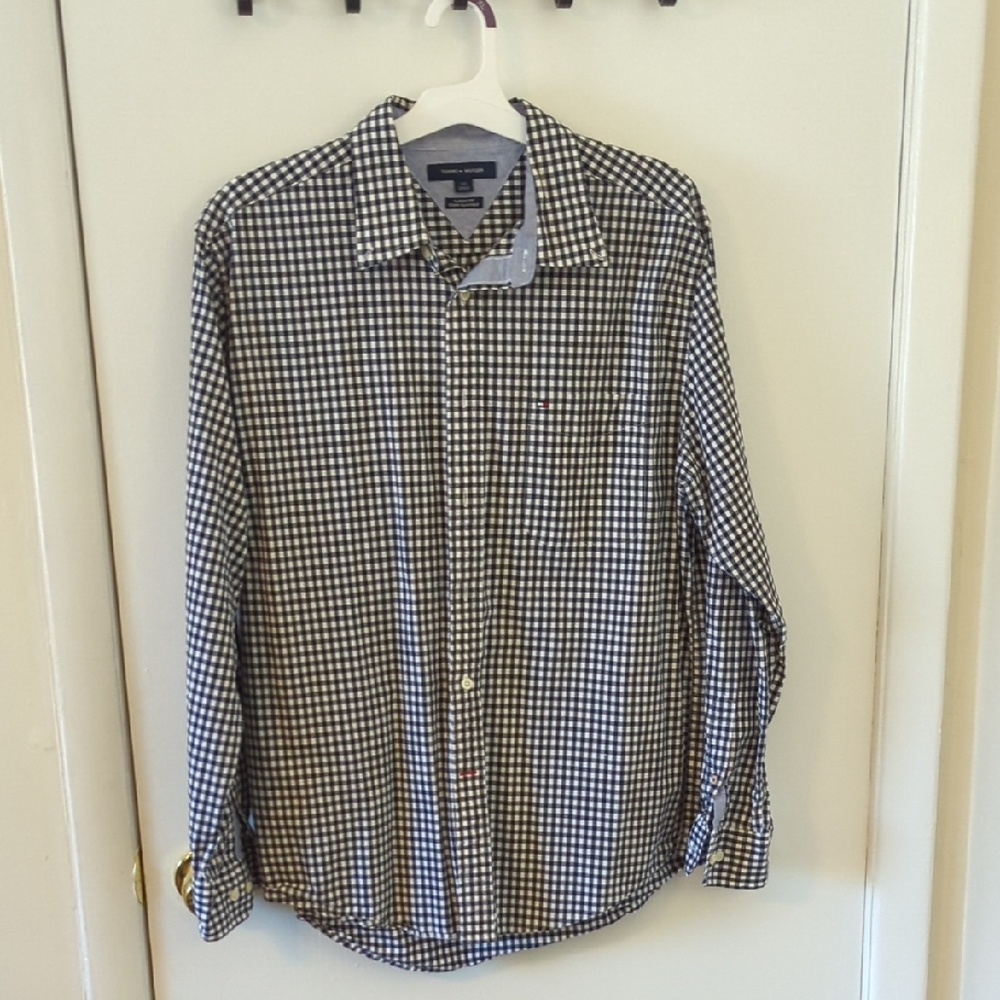 Tommy Hilfiger Men's Navy and White Checkered Shirt
